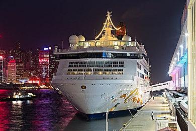 第一人称复古风格射击游戏《饮魔人》现已正式推出 获特别好评